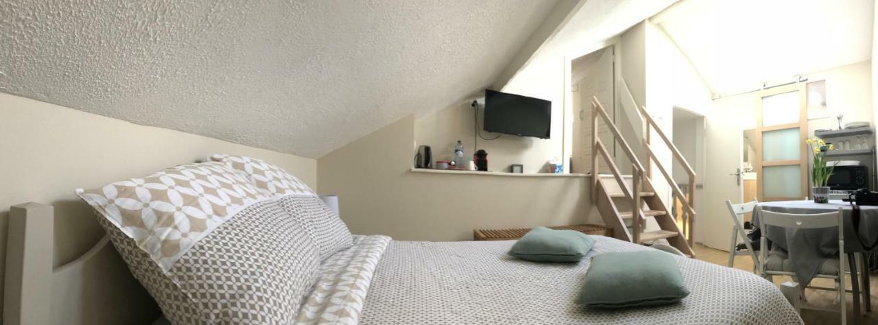 ブローニュ・シュル・メール Les Parides Bed & Breakfast エクステリア 写真